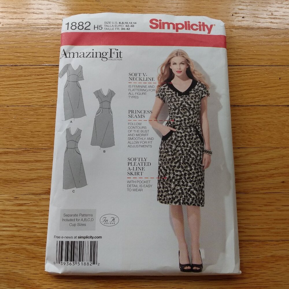 Dress Sewing Pattern Size 6-14 Simplicity 1882 Thin/Average Curvy Fitted UNCUT